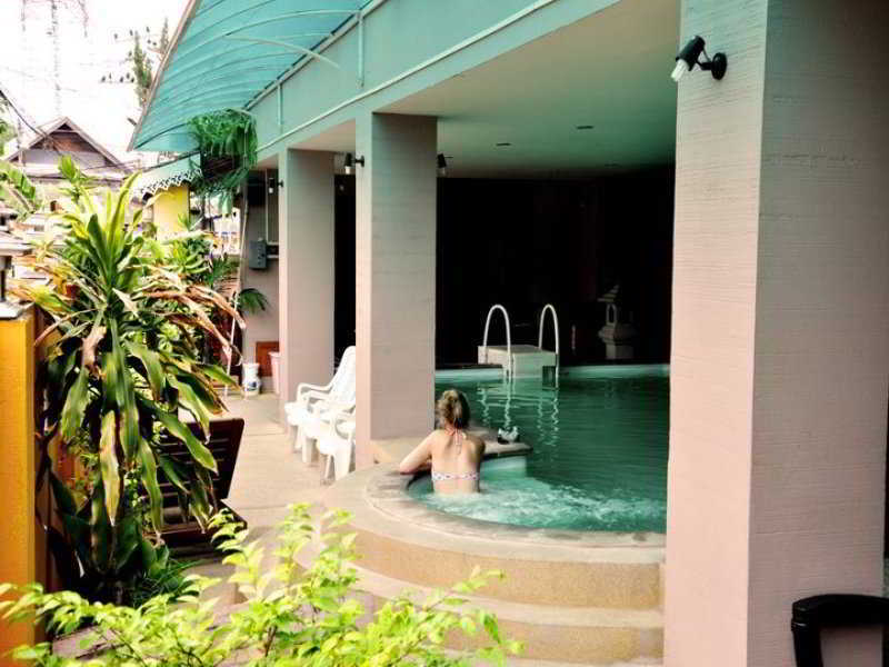 Thaphae Garden Guesthouse Чиангмай Екстериор снимка